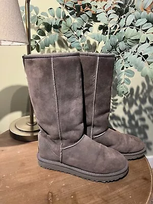 New WOMEN'S UGG Classic II Tall Boots In Gray (10) • $48