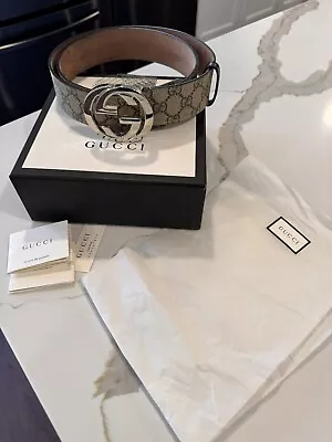 Gucci GG SUPREME BELT WITH G BUCKLE • $380