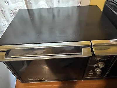 Vintage Amana Radarange Microwave Oven • $500