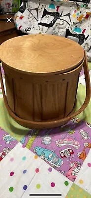 Vintage Sewing Basket Small Round Wood Putney Vermont Basketville • $25