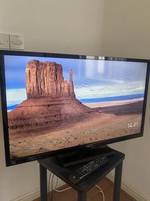 £119 • Buy Logic 32 Inch Smart TV 