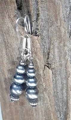 Simple Graduated Sterling Silver Navajo Pearl Dangle Southwestern Earrings  • £27.01