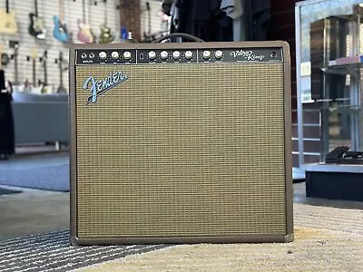 Fender Vibro-King 60-Watt 3x10  • $2500