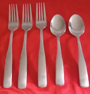 Cambridge Stainless Flatware Madison 3 Dinner Forks & 2 Teaspoons • $12.50