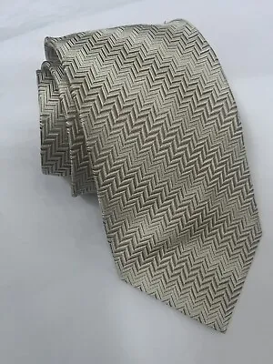 Giorgio Armani Silk Tie. Made In Italy 100% Silk. Giorgio Armani Lining. New. • £18