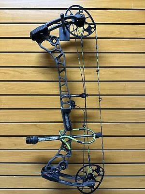 Mathews Halon 6 RH Compound Bow - 70# Max - I Mod Installed • $599