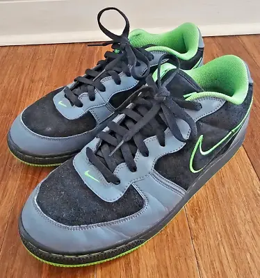 Vintage Nike Air Tennis Shoes 2006 Black & Green Sz 11 Clean - FREE SHIPPING • $69.99