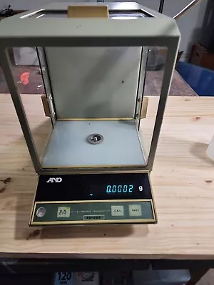 A And D Laboratory Electronic Balance Scale ER-60A Made In Japan Vintage • $50