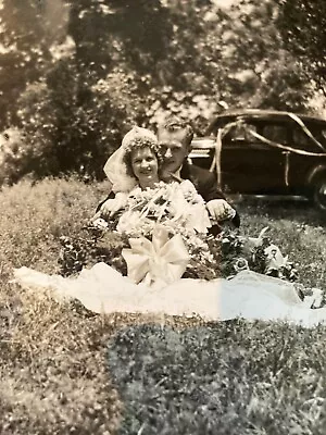Lot Of 40 B & W Vintage Photos~1930s-1950s~Wedding~Pretty Brides~Grooms~Guests+ • $6.99