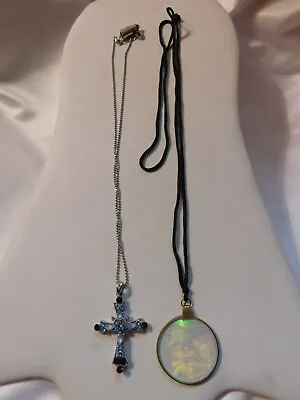 Vintage Religious Necklaces Lot Of 2 Hologram Style And Cross Rhinestone Style • $13.30