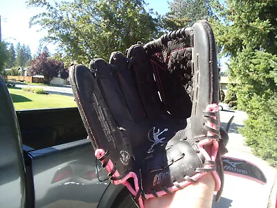 Mizuno Finch Prospect Leather Softball Glove Black GPL1208- 12” Sure Fit LHT • $21
