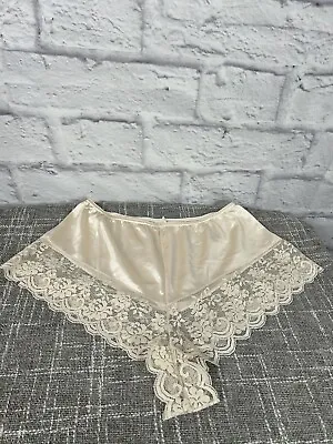 Vintage Maidenform Chantilly Satin Panties Nylon 1970s Cheeky Lace Sissy 7 • $43.18