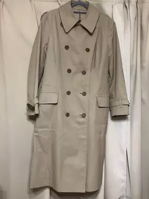 Vintage Burberry Trench Coat • $105.06