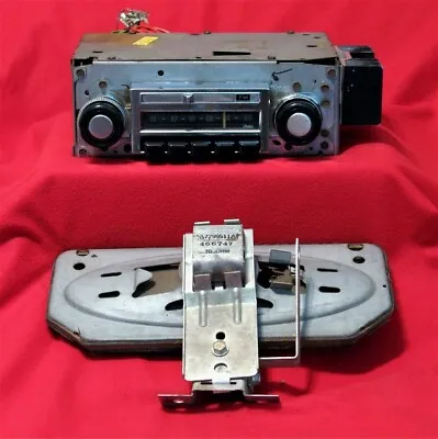 $800 • Buy 1967-72 CHEVY TRUCK AM FM DELCO RADIO With The Original Speaker Tested & Working