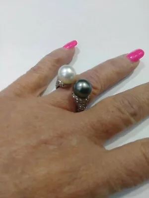 Vintage 18KT White Gold Diamond Black White Pearl Ring  • $5130