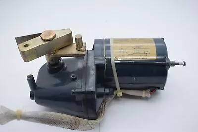 VonWeise Gearmotor V01060AB33 1/10HP 115V 60Hz 1Ph 1.5A Ratio 70:1  • $121.99