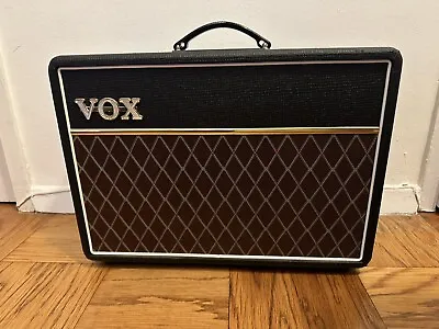 Vox AC10C1 Guitar Amp - Great Condition Rarely Used. • $375