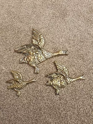 £24.99 • Buy Vintage Graduated Brass Flying Ducks Wall Hanging Set Of 3 Retro