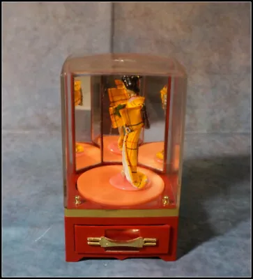 Vintage Lady-Mate Musical Jewelry Box With Geisha Girl/Doll Maiden's Prayer#E079 • $79.99