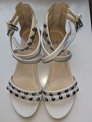 £10 • Buy Mary By Clarks Leather White Sandals With Studs Size 5