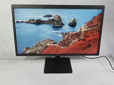 LG 5K UltraFine 27MD5KA-B 27  USB C Mac Thunderbolt Monitor Display + Stand • $375