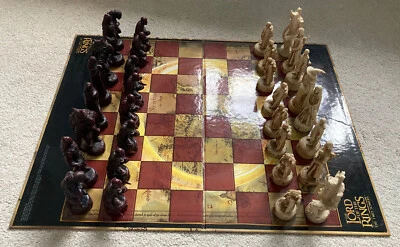 £35 • Buy LORD OF THE RINGS Chess Set 2001 New Line Productions