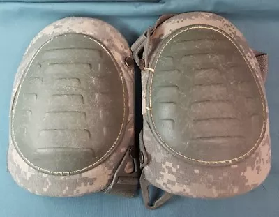 ONE PAIR McGuire-Nicholas ACU Digital Camo Knee Pads Good Condition See Listing • $15.99