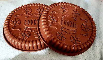 $29.99 • Buy Older Giant 9  Oreo Styled Sandwich Cookie Cake Baking Silicone Pans, Set Of 2