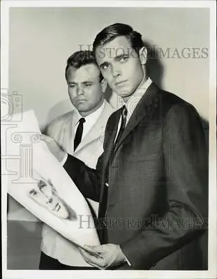 1965 Press Photo Stephen Brooks And Maurice Meyer In  Courage Of A Conviction  • $12.99