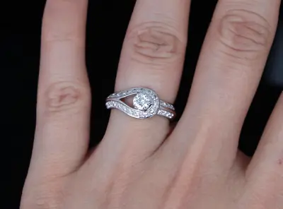 $6950 Van Cleef Arpels 0.33ct D VVS2 Diamond Couture Platinum Engagement Ring • $4550