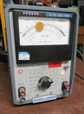 HP 400L Vacuum Tube Voltmeter -Powers Up No Test Leads Used • $40