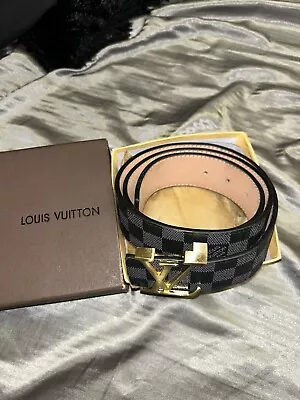 Louis Vuittons Belt • $250