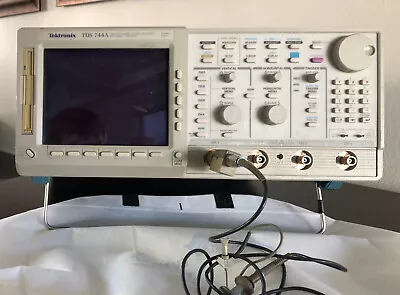 Tektronix TDS744A Digitizing Oscilloscope W/ 784A Software Upgrade P6139A Probe • $225