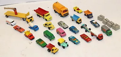Collection Of 24x CORGI / MATCHBOX Diecast Metal & Plastic Cars & Vehicles - R21 • £9.99