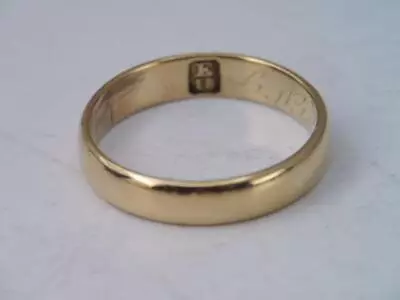 ANTIQUE VICTORIAN 18K YELLOW GOLD WEDDING BAND RING Sz 8 1/4 • $485