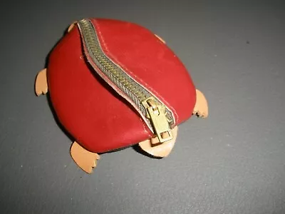 Vintage Turtle Coin Purse 3  X 3  Zips Shut • $17.99