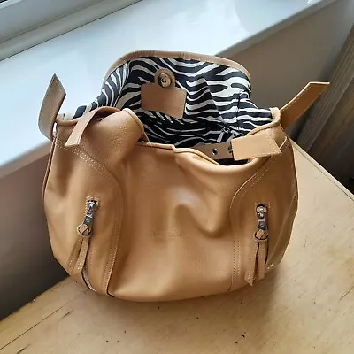 £60 • Buy Longchamp Tan Leather Shoulder Bag