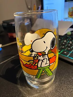 Snoopy And Woodstock 1965 Collector's Glass Hamburger And Hotdog Peanuts • $16