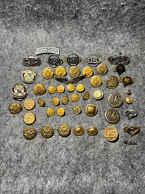 Lot Of 39 Old/Modern Era US And Varied Military Badges And Pins • $30
