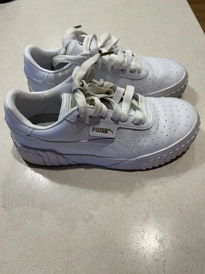 $20 • Buy Puma Shoes Womens
