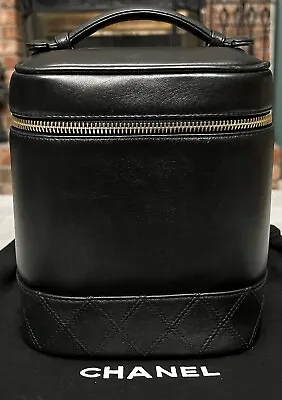 Vintage CHANEL Lambskin CC Logo Bicolore Vanity Cosmetic Bag Handbag Black Gold • $850