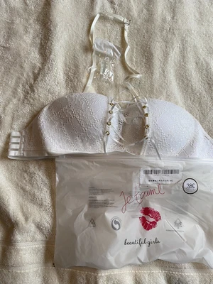 Je Taime Beautiful Girl Bra 38C  • £8
