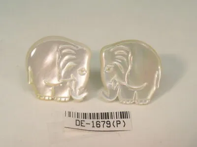 *  Designer Animal Elephant  Oyster Shell Pierced Earrining  De1679 • $6.95