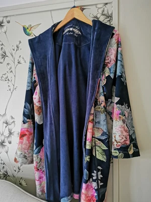 £45 • Buy Ted Baker Dressing Gown Robe Velour Blue Floral Short Size 8-10 RRP £72