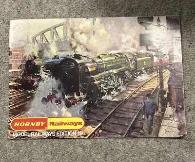 Hornby Railways Catalogue 1973  19th Edition • £2.50