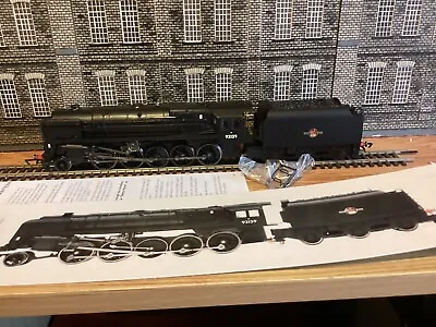 Hornby R2105B Class 9F 2-10-0 92139 In BR Black • £155
