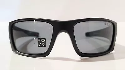 Oakley OO9096-05 Fuel Cell Matte Black 60-19-130 Frame Grey Polarized Sunglasses • $103.42