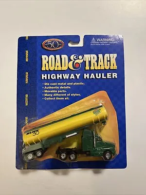 1997 Maisto Road & Track QUAKER STATE TANKER Tractor Trailer Diecast New • $10