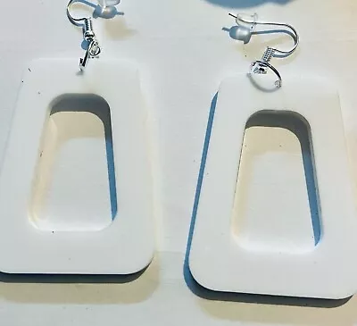 £3.50 • Buy 60s 70s 80s WHITE GEOMETRIC Dangle Drop Earrings  Club Festival Retro Statement