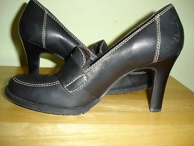 Women's Mix It Black Leather Heels Size 8 • $6.50